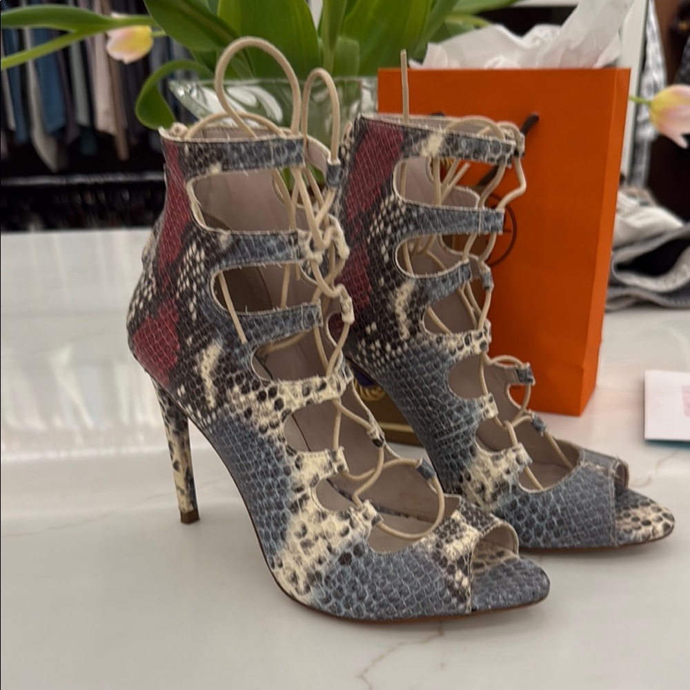 Stylish Snakeskin Lace-Up Heels